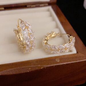 Petal-Shaped Zircon Inlay Earrings – Elegant Sparkle for Daily & Holiday Wear