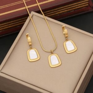 Minimalist Gold-Plated Jewelry Set with Turquoise – Earrings & Necklace