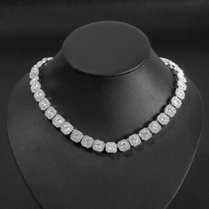 Glow Queen Necklace